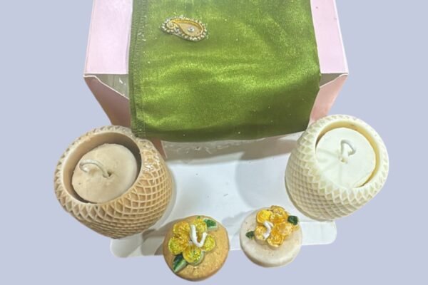Exclusive Gift Hamper with  Candles